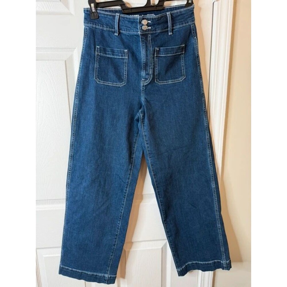 Women’s Old Navy size 8 wide leg jeans
